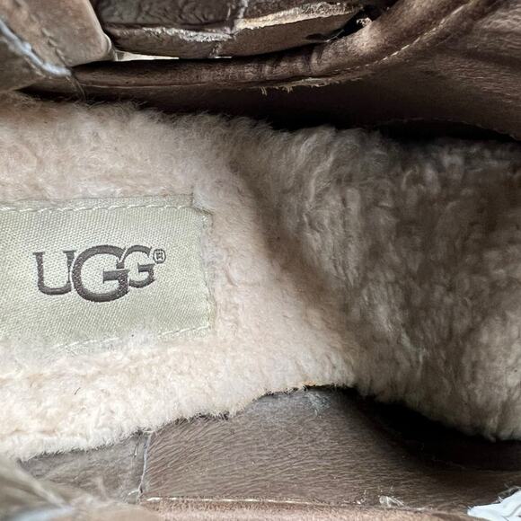 UGG Women’s Patsy Brown Leather Buckle Ankle Boot Size US 9.5 - Picture 10 of 11